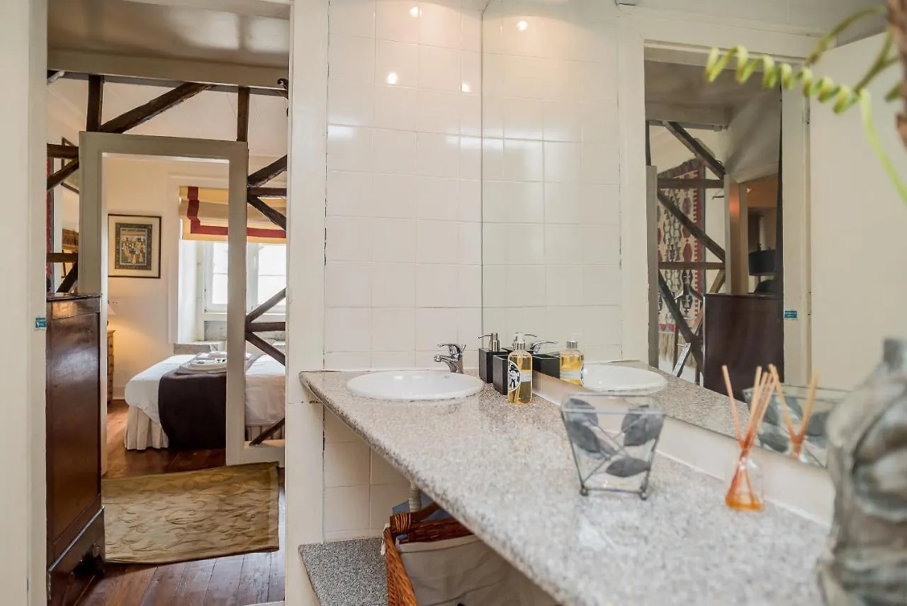 Ferienwohnung Roux - 28455Al Lisboa 0*, Lissabon